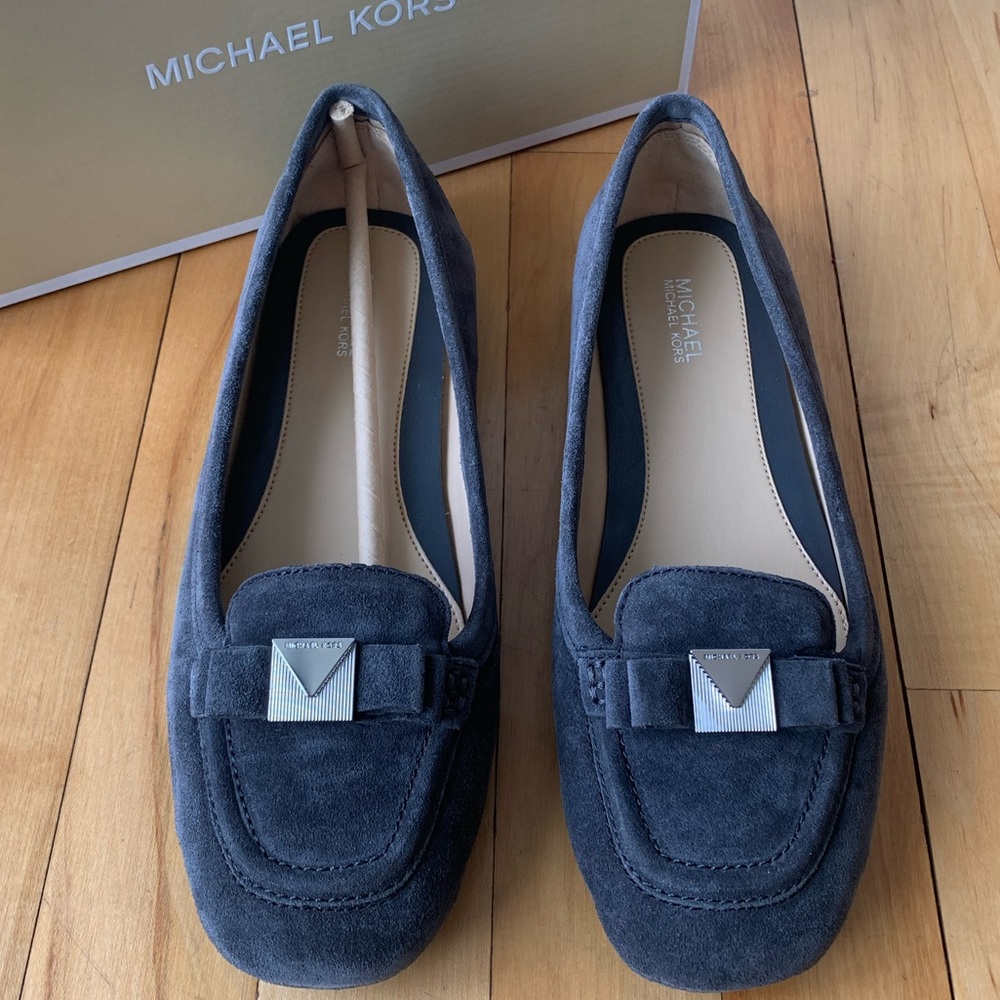 NIB-Michael Kors Caroline Flats Moccasins Suede Gray Size 7.5